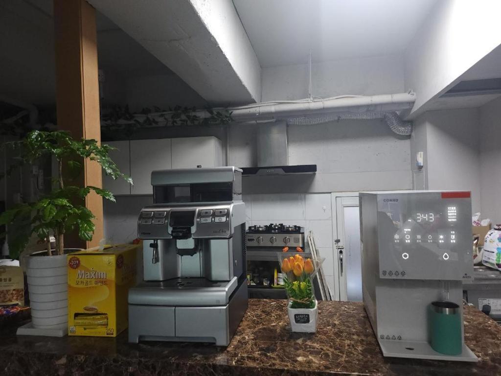 Novalus Tourist Hotel Seoul Exteriör bild