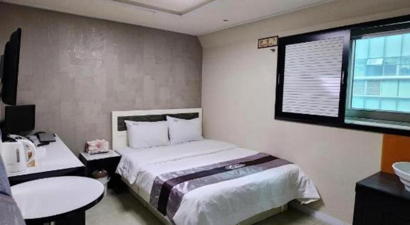 Novalus Tourist Hotel Seoul Exteriör bild